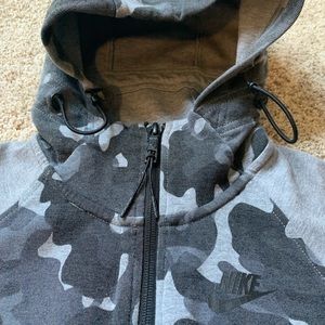 ❌SOLD❌Nike Camo print full zip hoodie